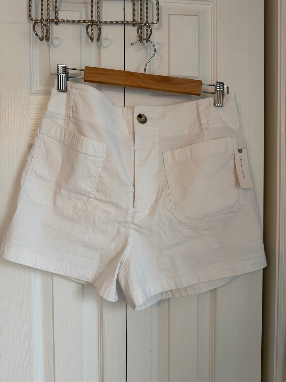 BNWT Maeve the Colette white shorts size 31
